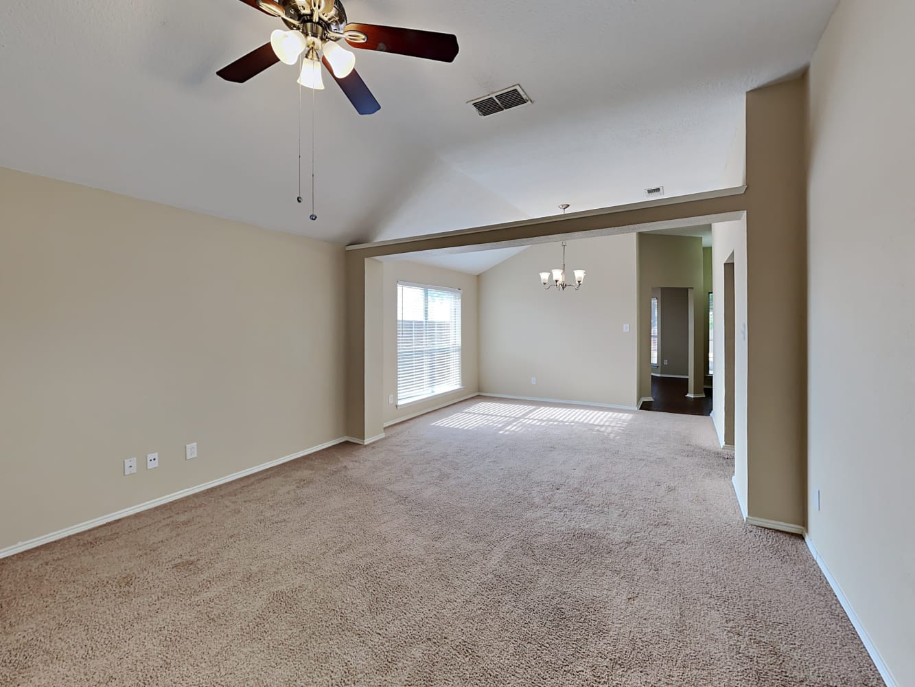 10200 Cypress Hills Dr photo 3
