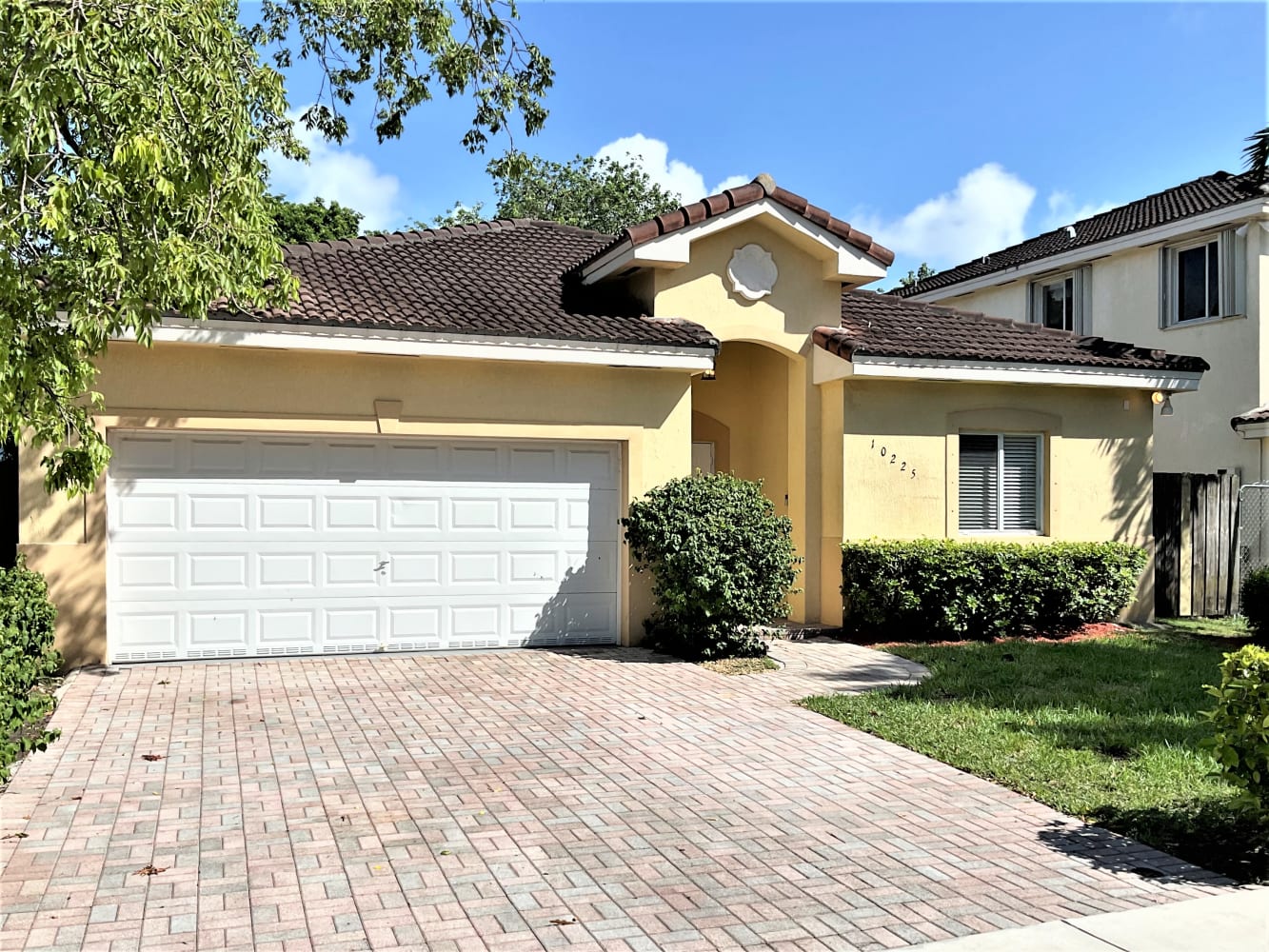 10225 SW 224th Ter photo 2