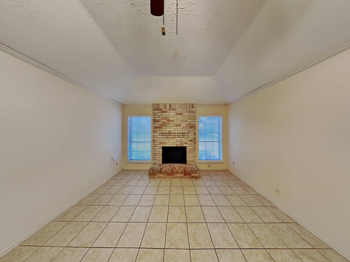 10514 Wayward Wind Ln photo 4