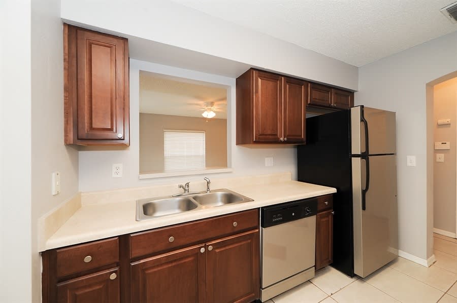 10808 Wrigley Ct photo 3