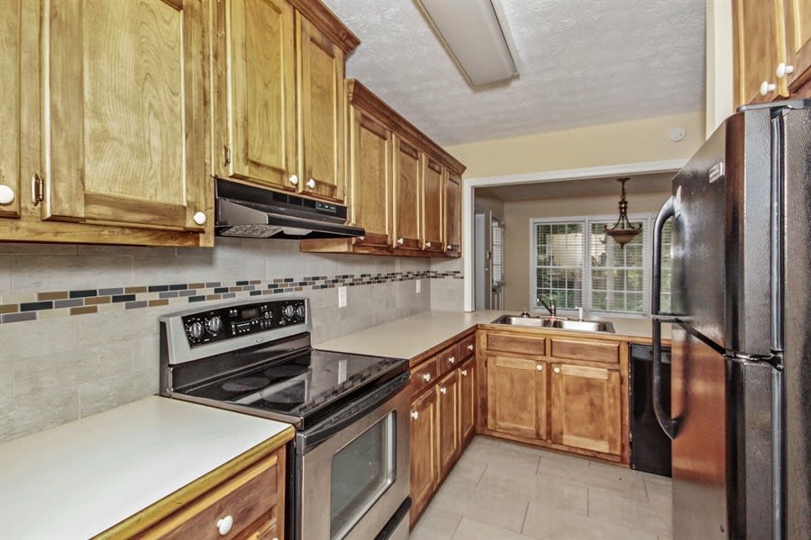 558 Springlake Rd photo 5