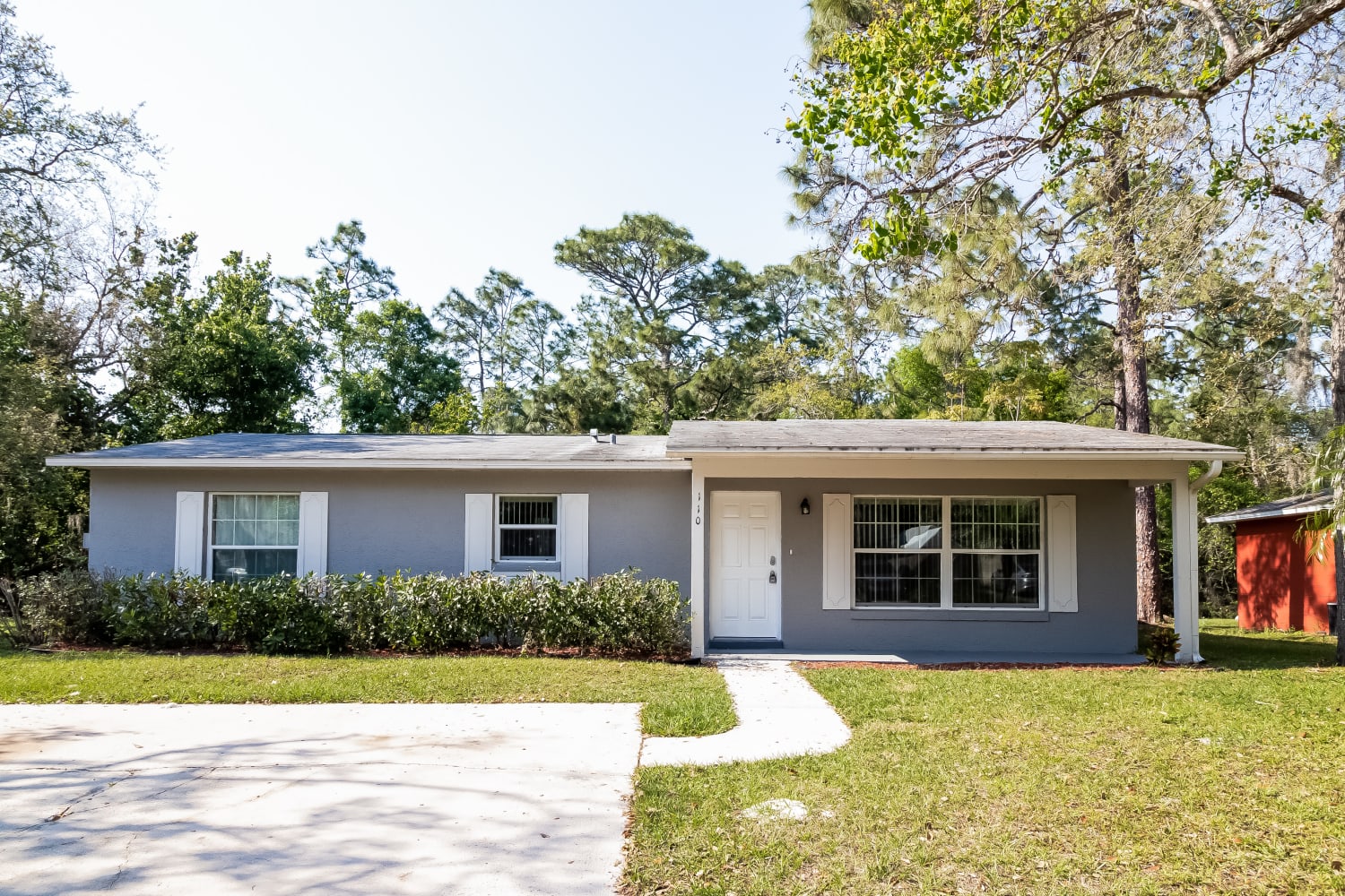 110 Centennial Dr photo 2