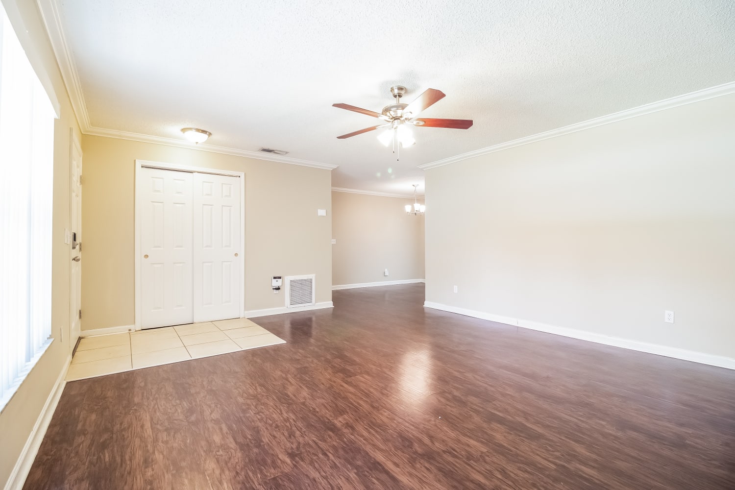 110 Centennial Dr photo 5