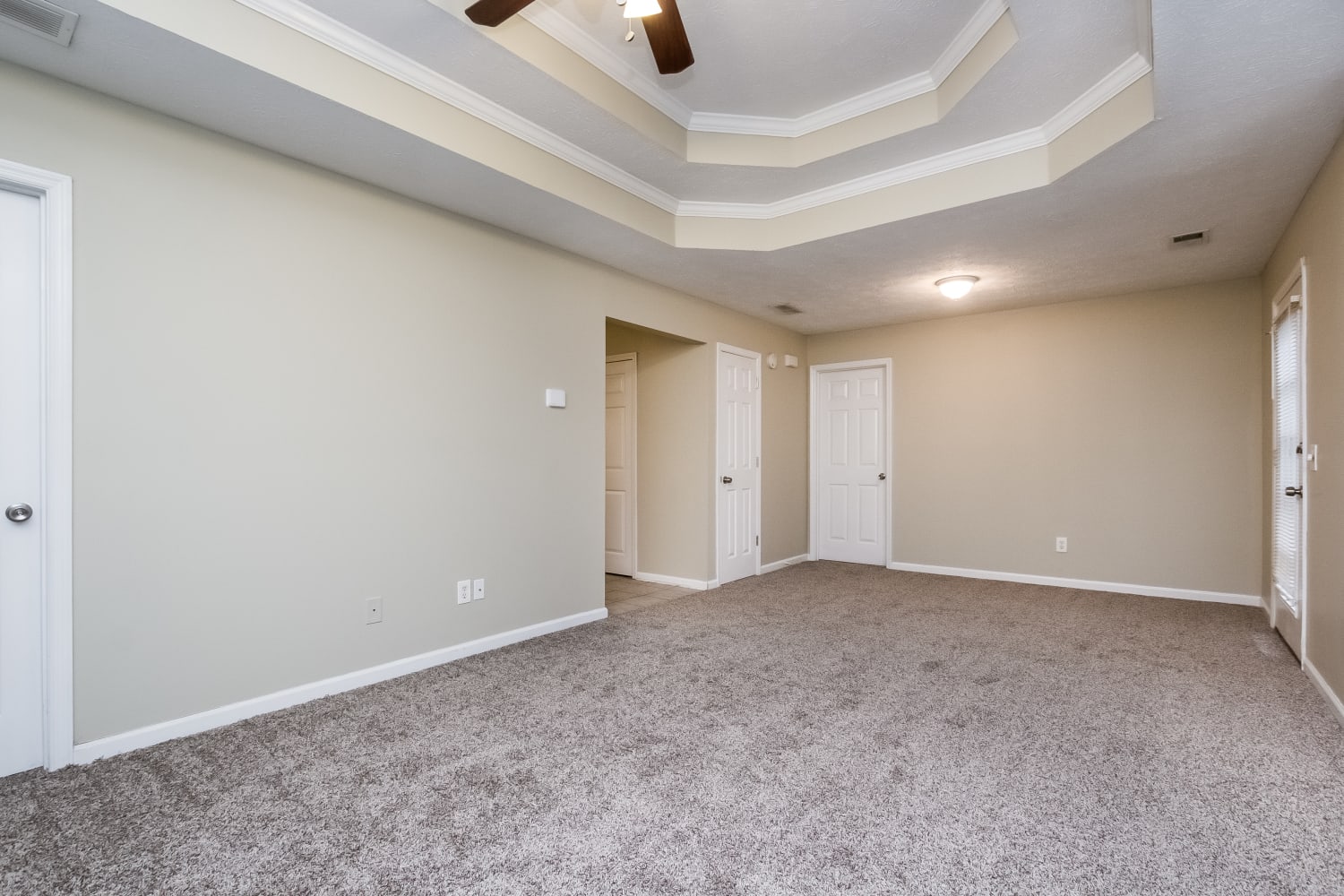 113 N Etowah Ln photo 3