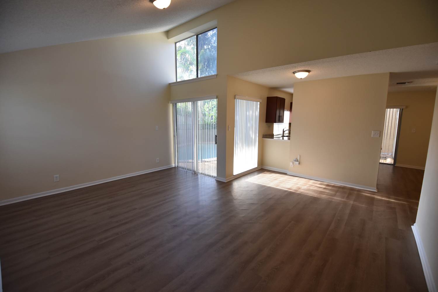1185 NW 90th Ln photo 3
