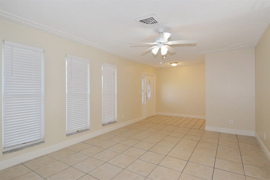 119 Ponce de Leon St photo 3