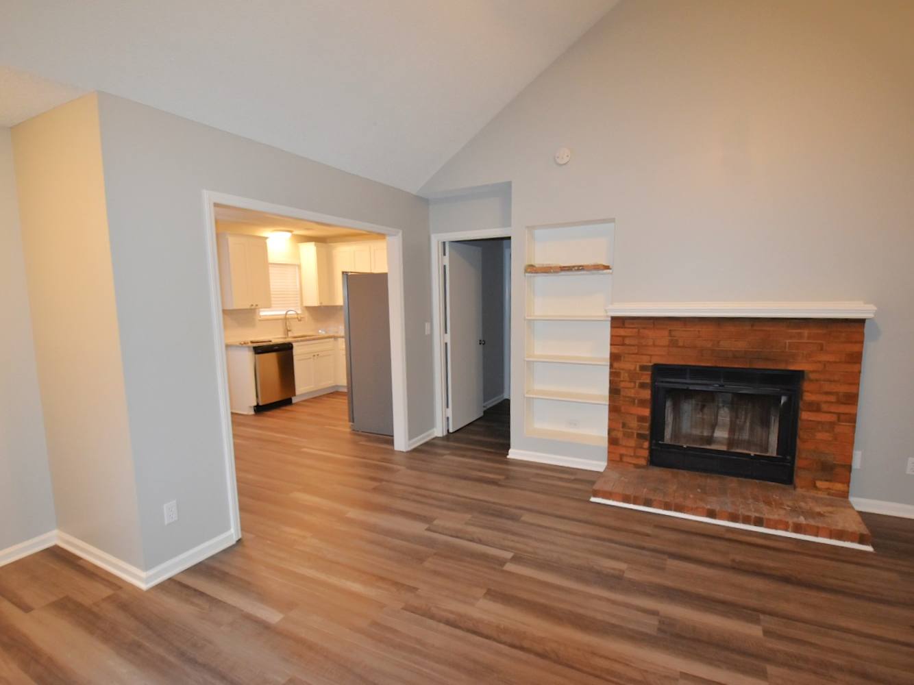 11604 Calgary Dr photo 4