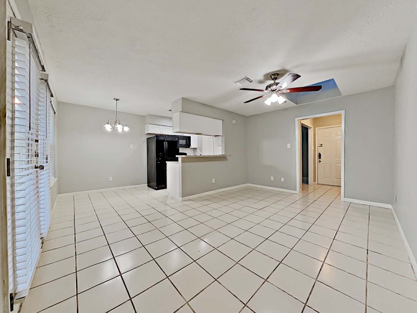 1218 Epsilon St photo 3