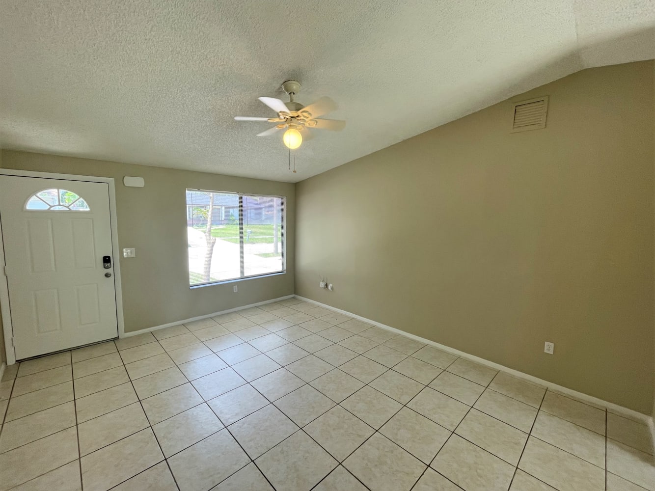 1220 Piney Branch Cir photo 3