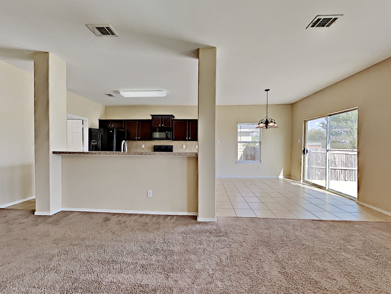 12325 Hunters Crossing Ln photo 5