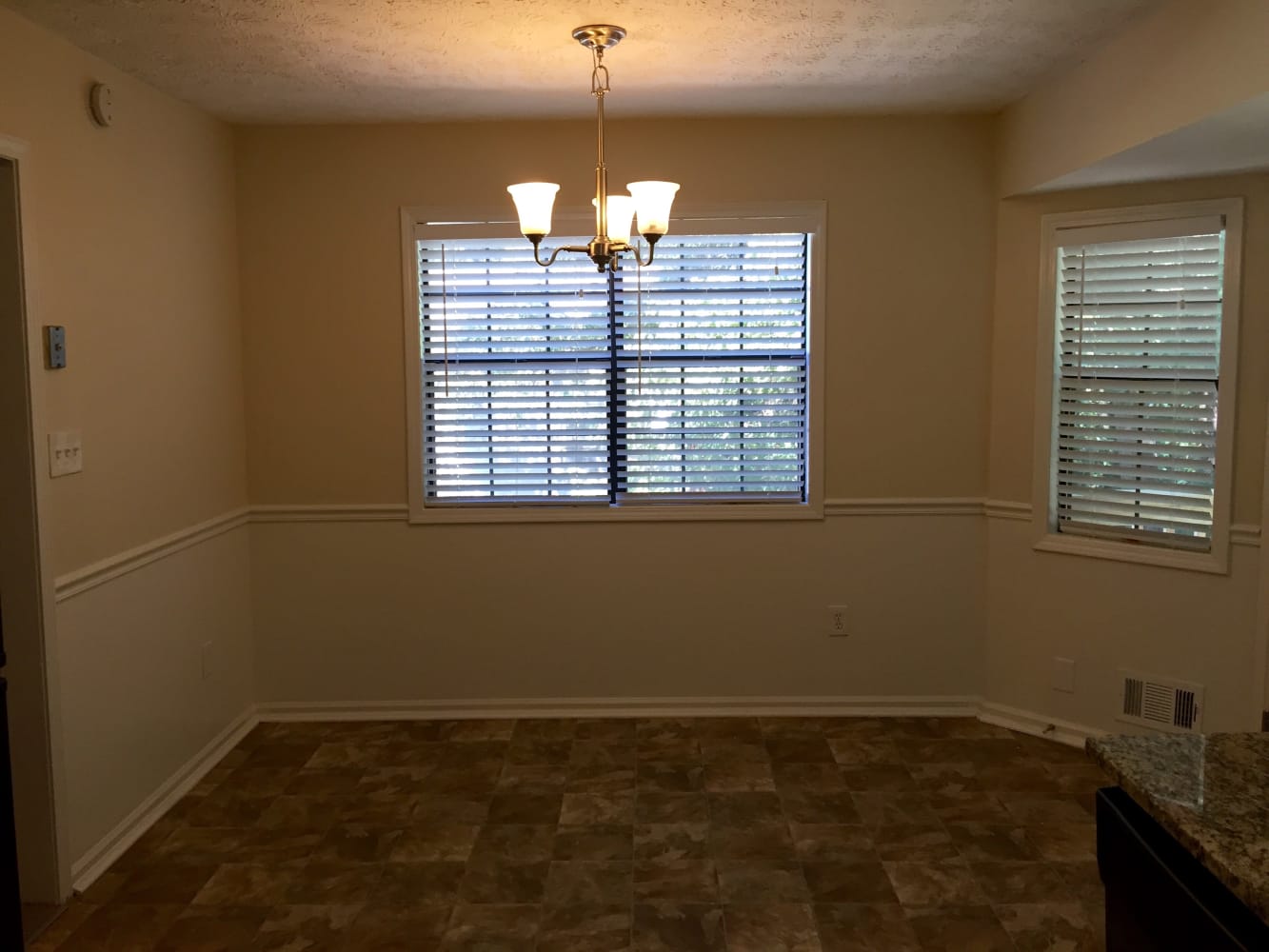 123 Fairview Way photo 5