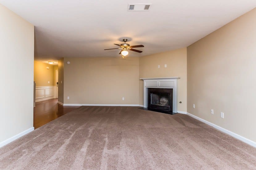 124 Hidden Creek Dr photo 5