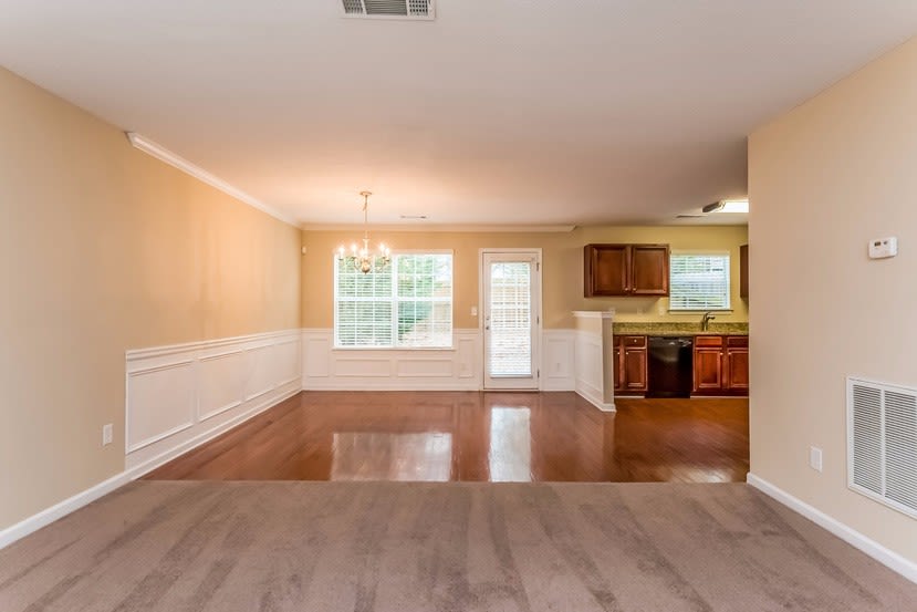 124 Hidden Creek Dr photo 3