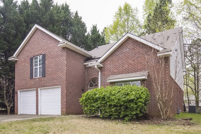 1257 Moorfield Trce NW photo 2