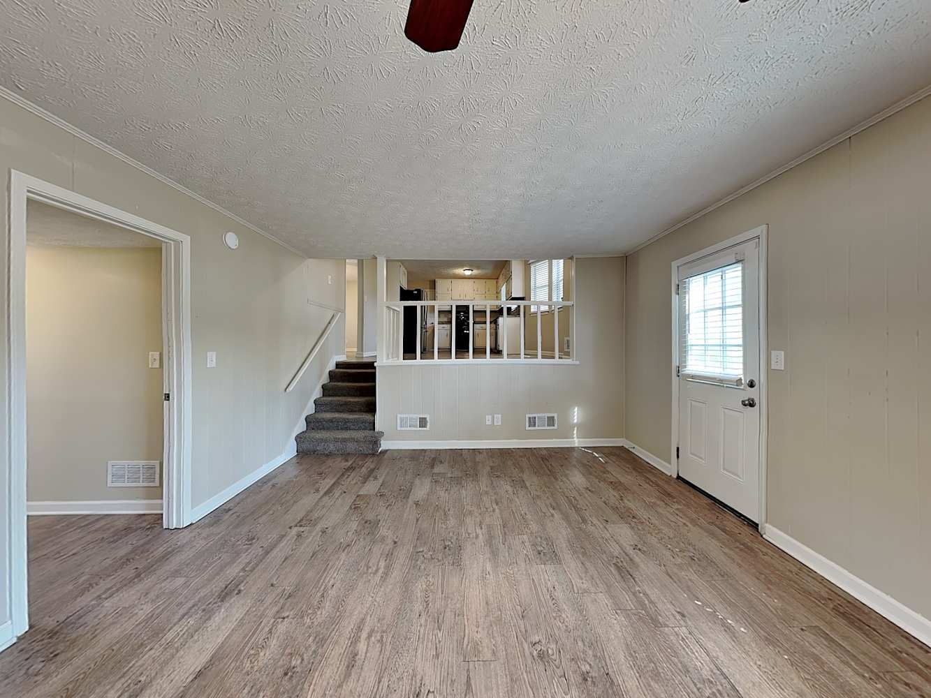125 Trace Dr photo 5