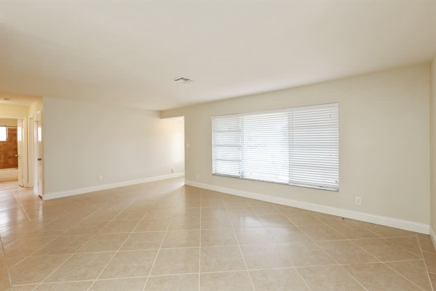 5521 Van Buren St photo 3