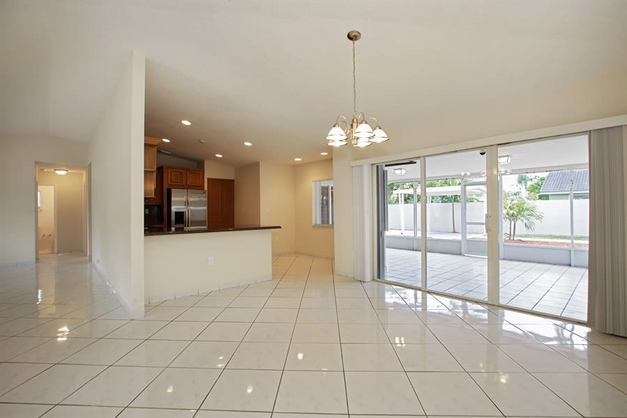 16440 SW 144th Ave photo 4