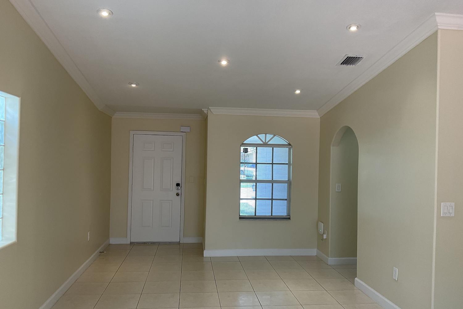 14108 SW 145th Pl photo 4