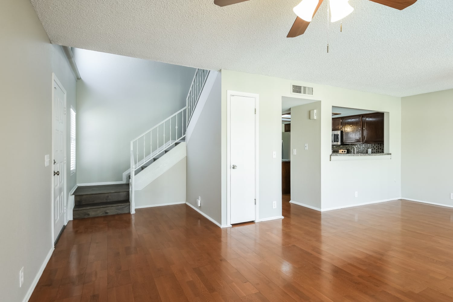 14240 N 50Th Lane photo 3