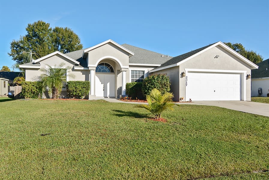 2317 SW Fern Cir photo 2