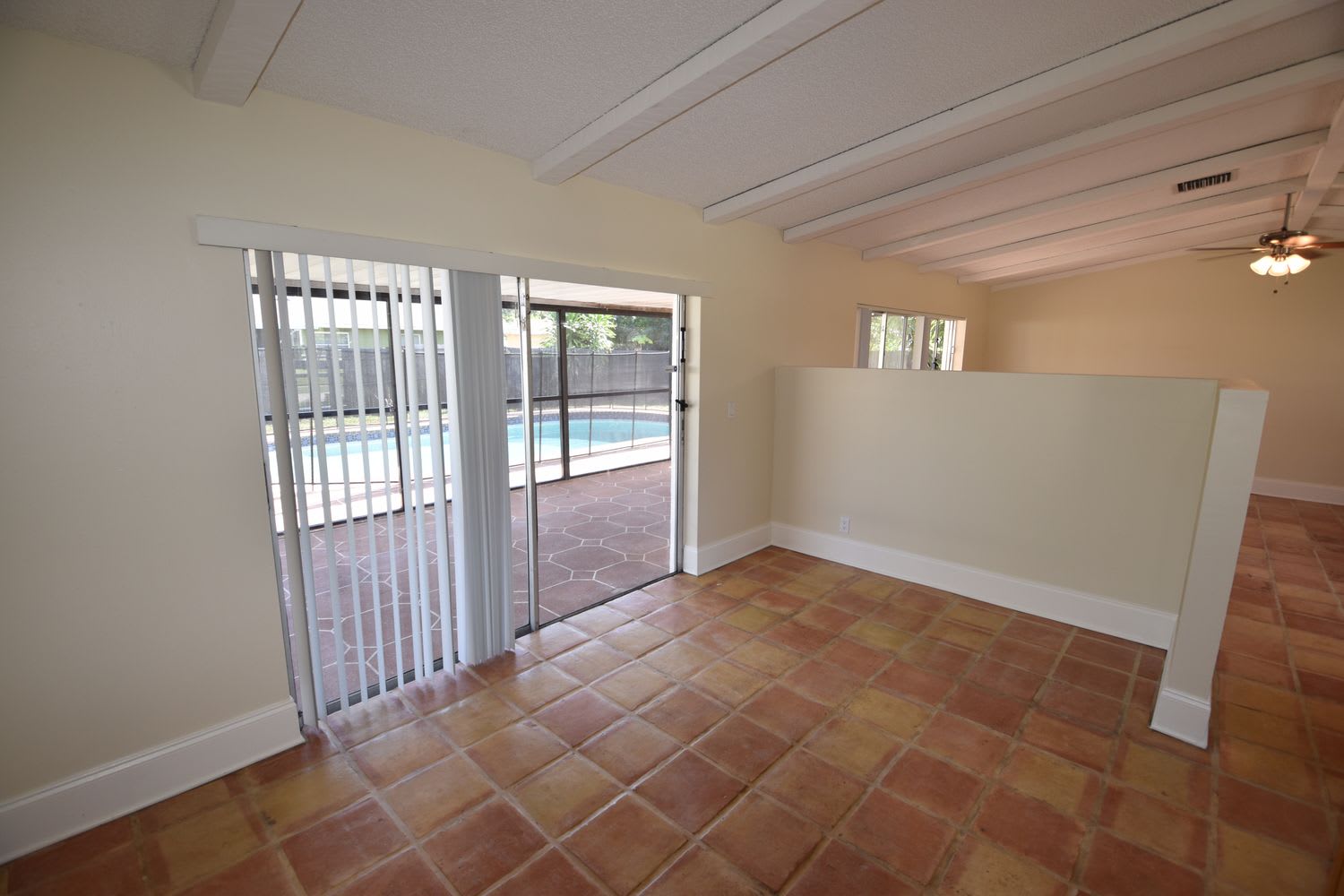 10656 Shady Pond Ln photo 2