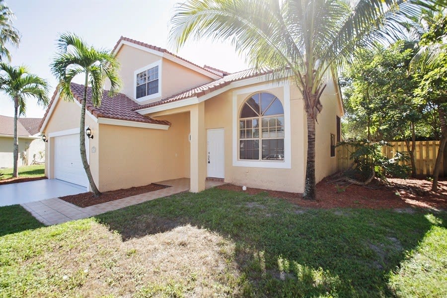 6998 Dearborn Pl photo 2