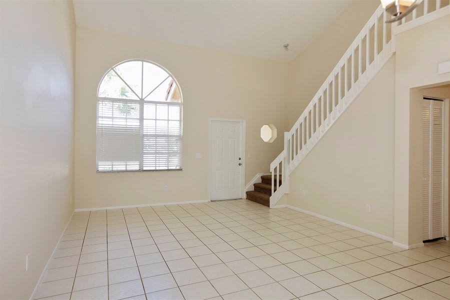 6998 Dearborn Pl photo 3