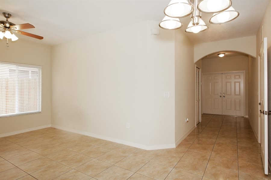 4633 SW 164th Ct photo 2