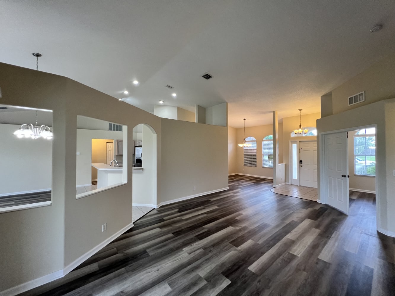 625 SW Jacoby Ave photo 2