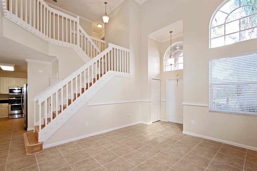 6251 Oak Bluff Way photo 4