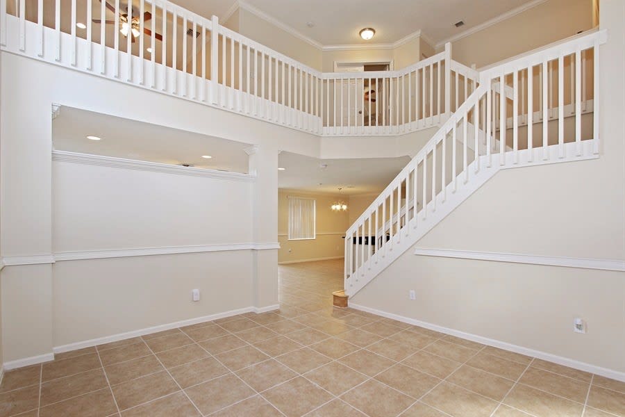 6251 Oak Bluff Way photo 3