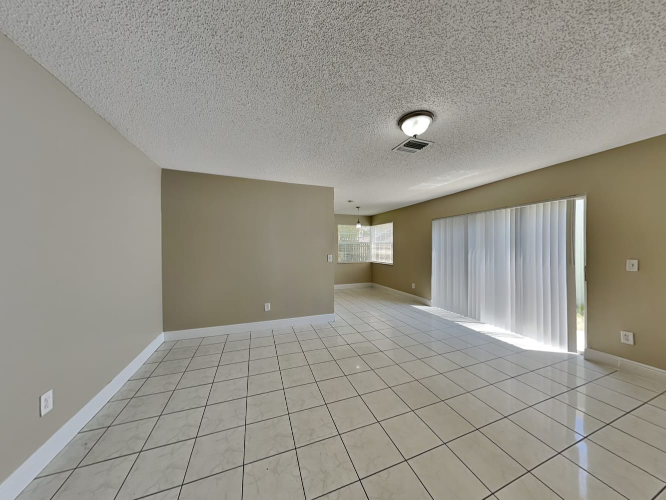 10129 SW 223rd Ter photo 5
