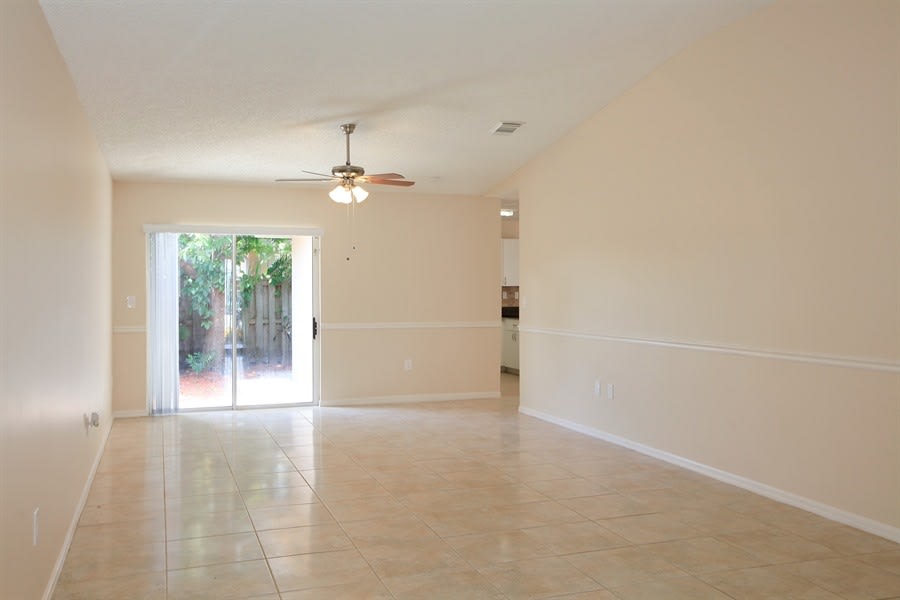 14650 SW 169th Ter photo 3