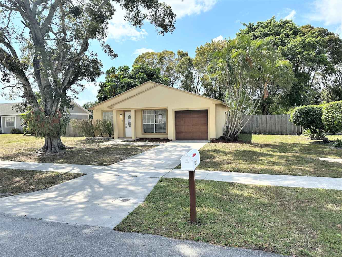 1309 Savoyard Way photo 2