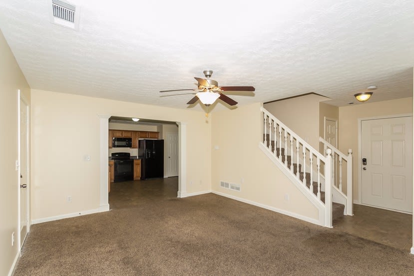 130 Aprils Way photo 5
