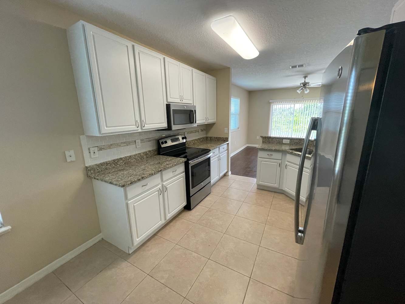 13433 Warba Ave photo 3