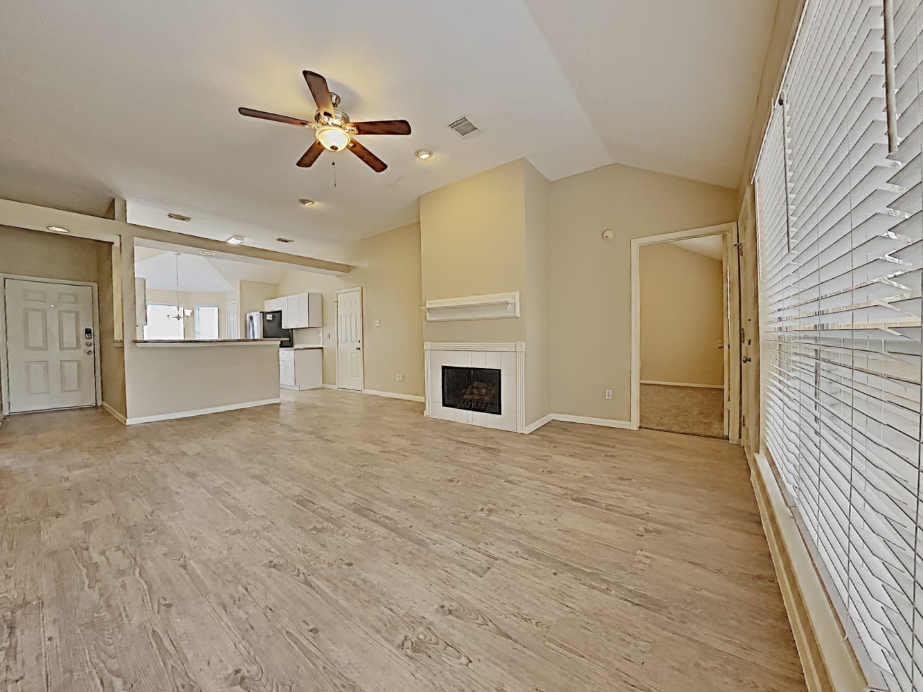 1347 Havelock Dr photo 5