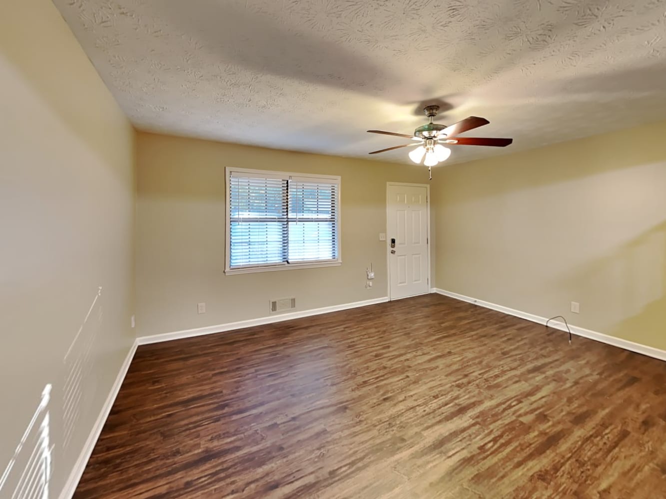 1368 Fairview Trl photo 5