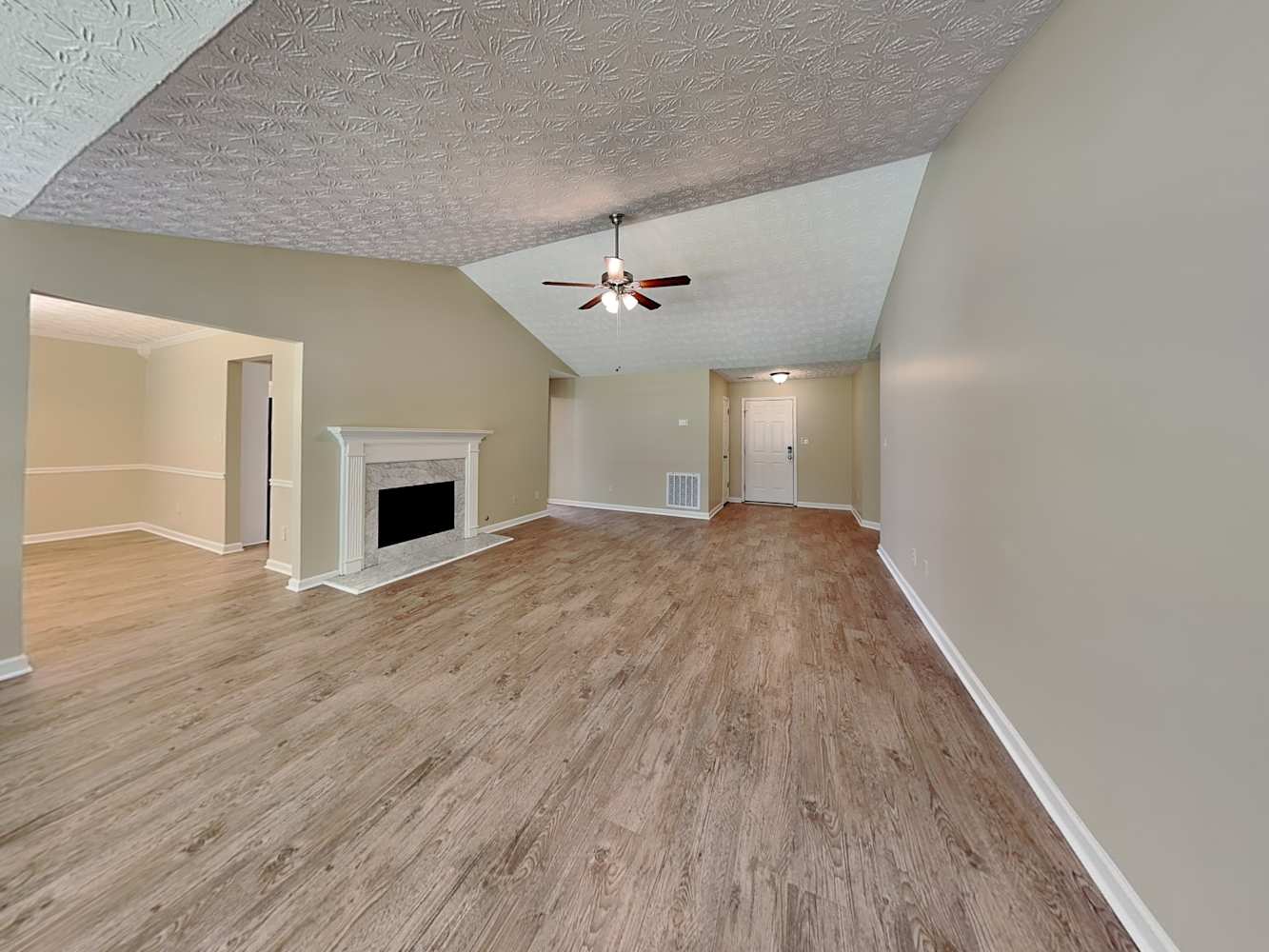 1383 Wilkes Crest Ct photo 4