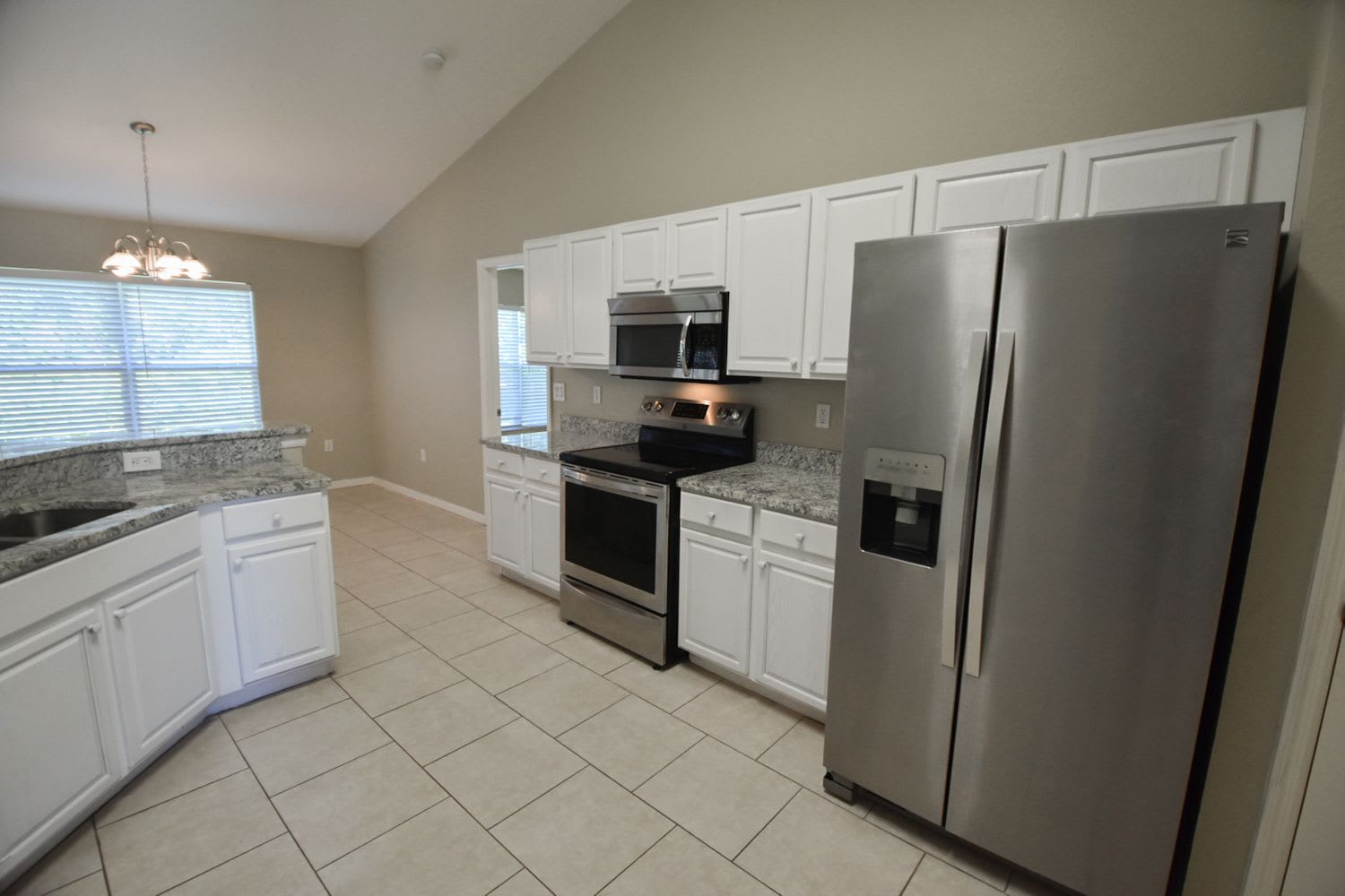 5493 S Chamberlain Blvd photo 3
