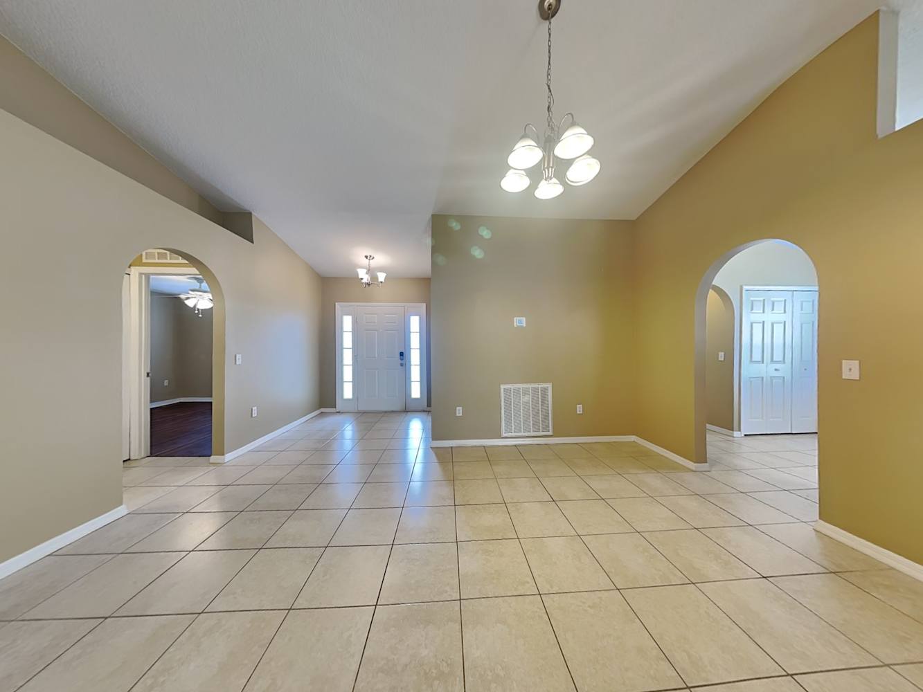 308 Thomasdale Ave photo 4
