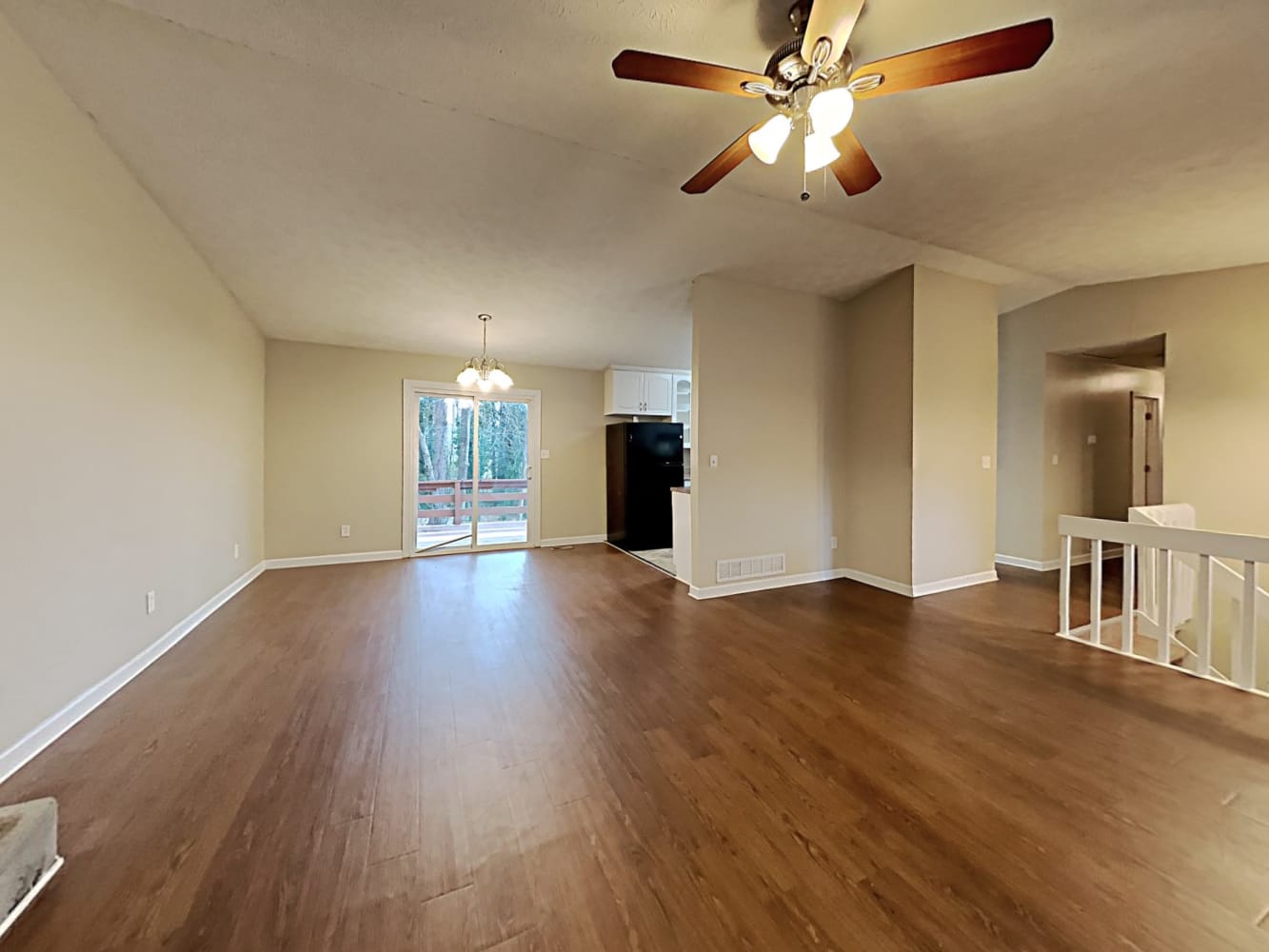 1400 Glynn Oaks Dr SW photo 5