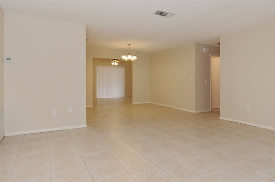5308 Angeles Ave photo 2