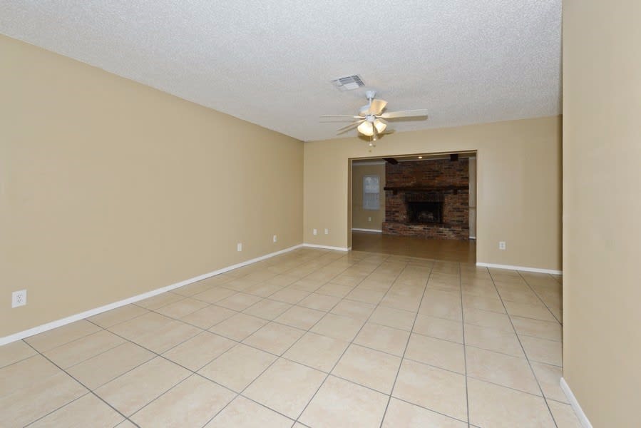 2806 Witley Ave photo 3