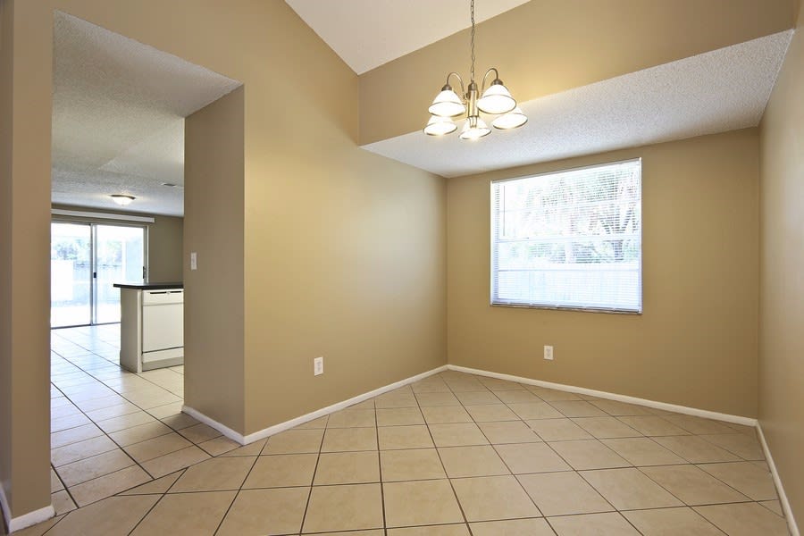10220 Wilcox Ct photo 5
