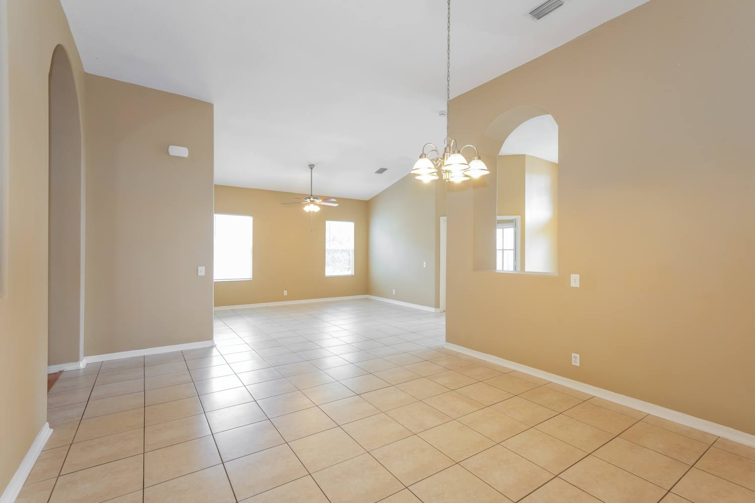 1631 Regal Mist Loop photo 4