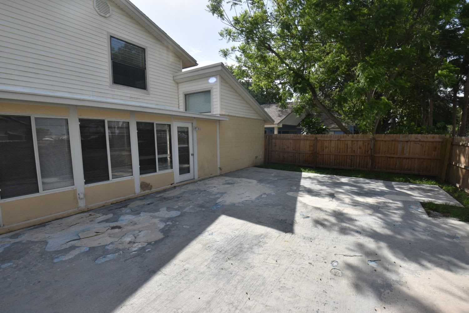 10507 Chadbourne Dr photo 4