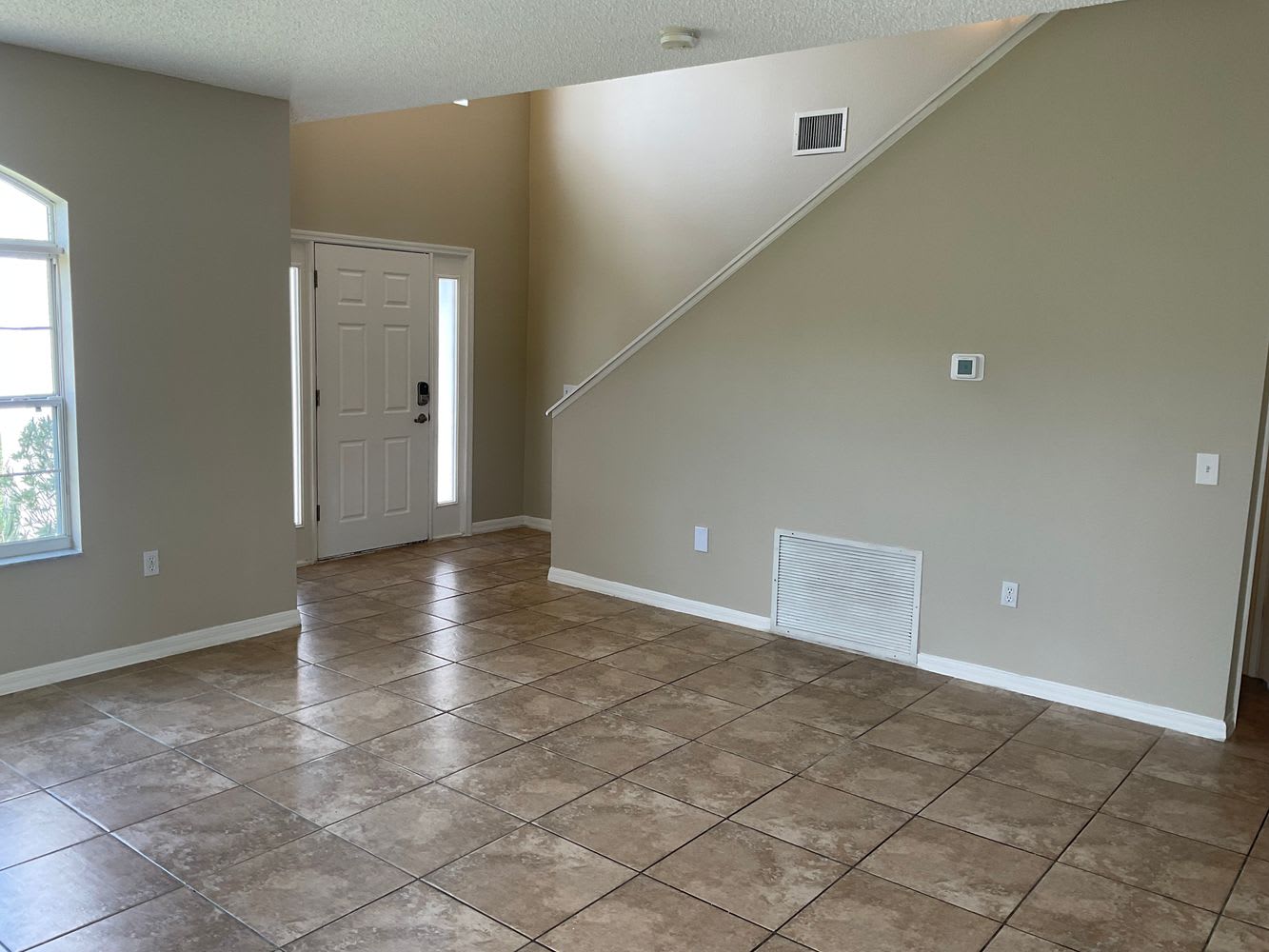 1809 Don Way photo 2