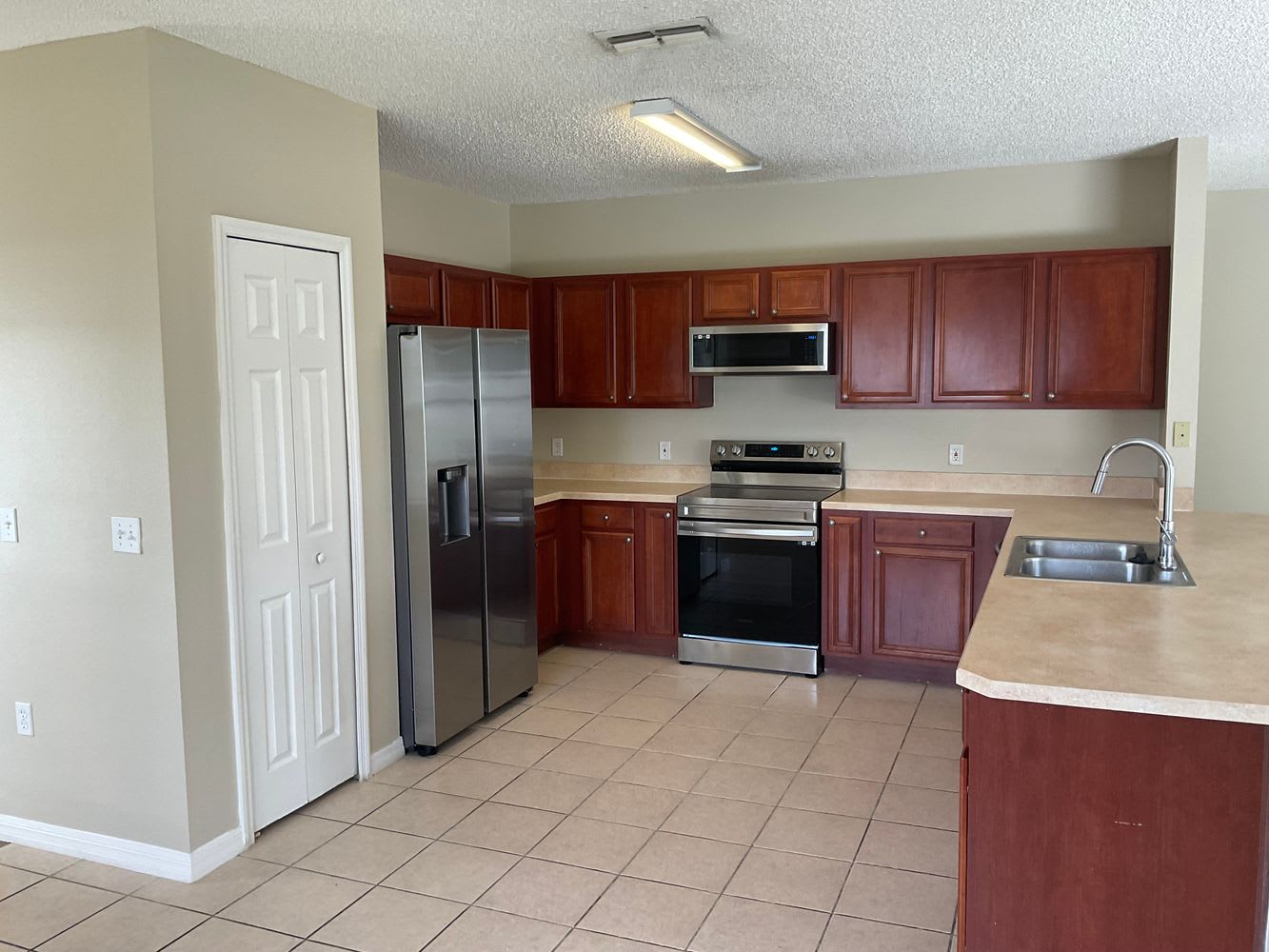 1809 Don Way photo 4
