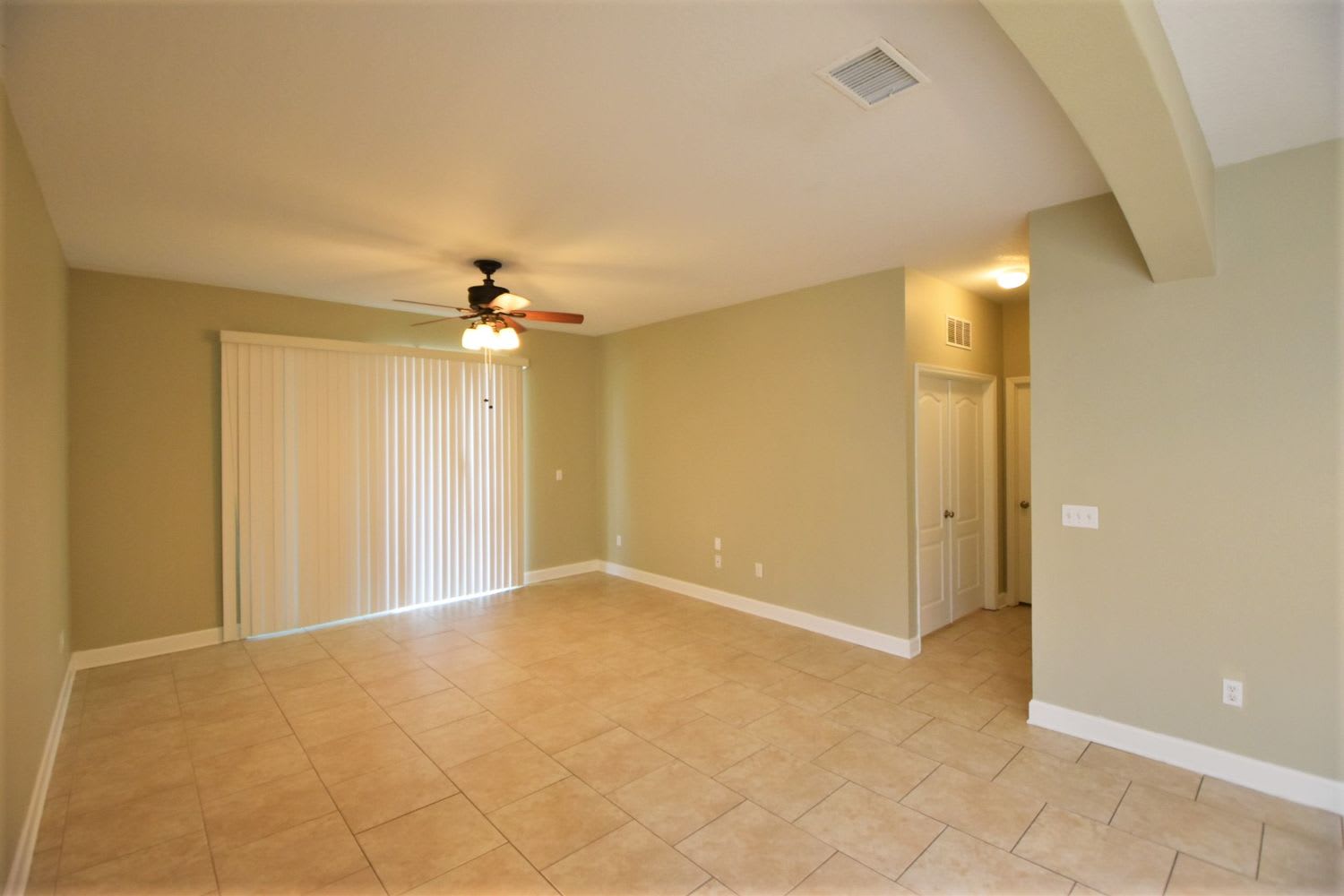 12345 Ridgedale Dr photo 2